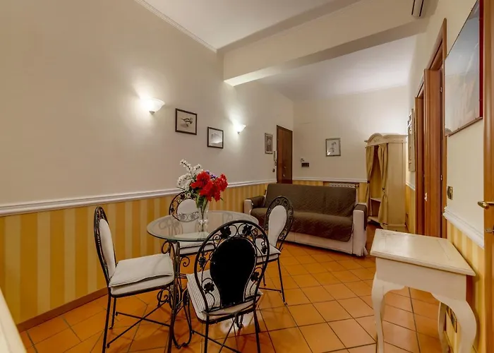 Guesthost - San Pietro Cozy With Terrace! *